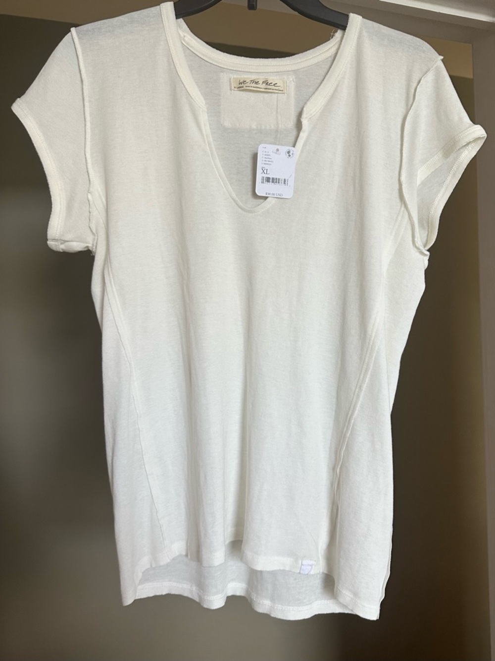 We The Free by Free People Cream V-Neck Short Sleeve Tee XL NWT MSRP  $38